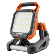 PROJECTEUR À DEL 18V